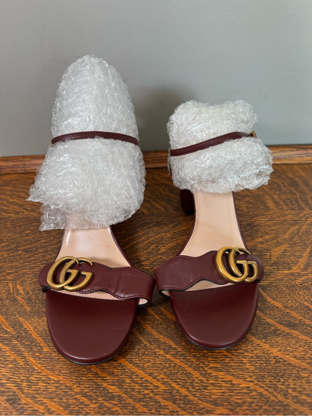Authentic Gucci GG Marmont Block Heel Sandals Burgundy Leather - 38.5 with COA - Picture 4 of 10